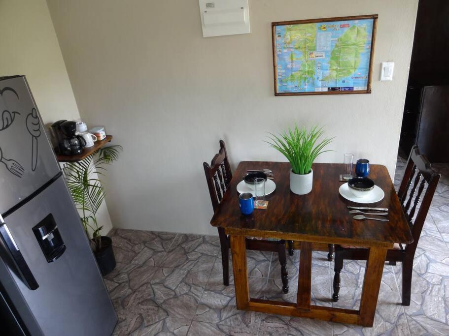 St. George'S Holiday Studio Vacation Of A Lifetime Fontenoy Εξωτερικό φωτογραφία